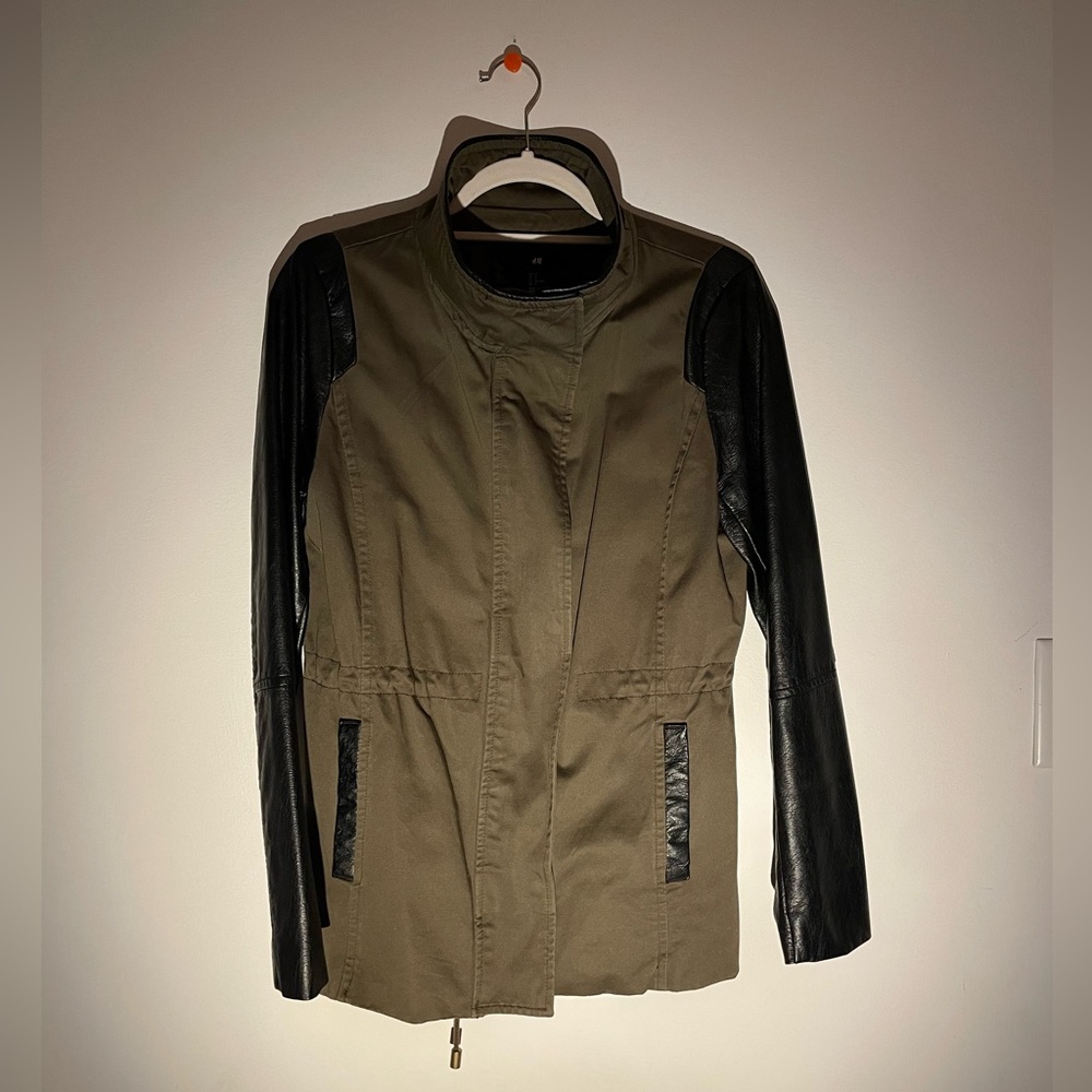 H&M Olive Green Utility Jacket with Black Faux Sleeves Size M